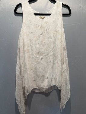 NWT Giusy Ivory Pure Silk Handkerchief Hem Tank Top Medium